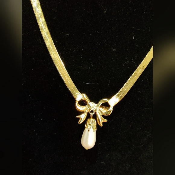 Gold Tone Bow Necklace by Luminess with faux pearl drop - Picture 4 of 7